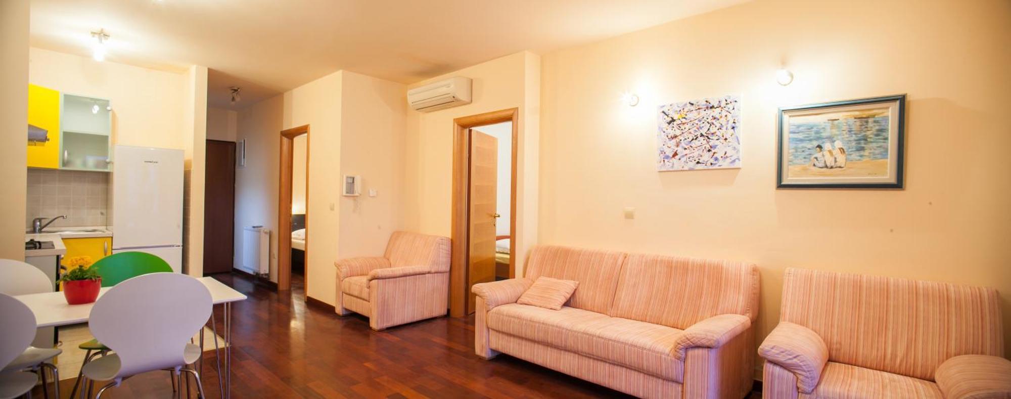Apartments Tino Makarska Bilik gambar